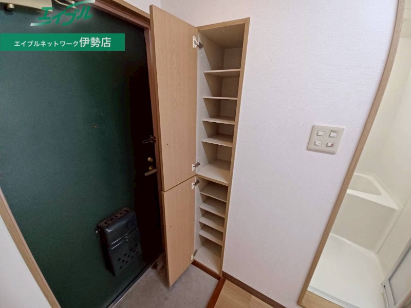 収納　同物件別室画像