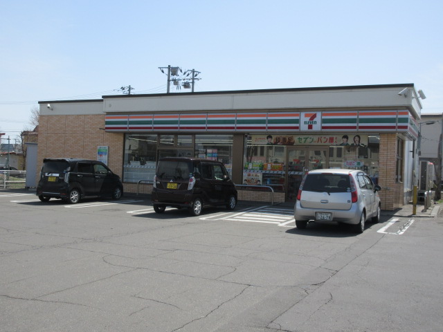 コンビニ　セブンイレブン帯広弥生通店（コンビニ）まで578m