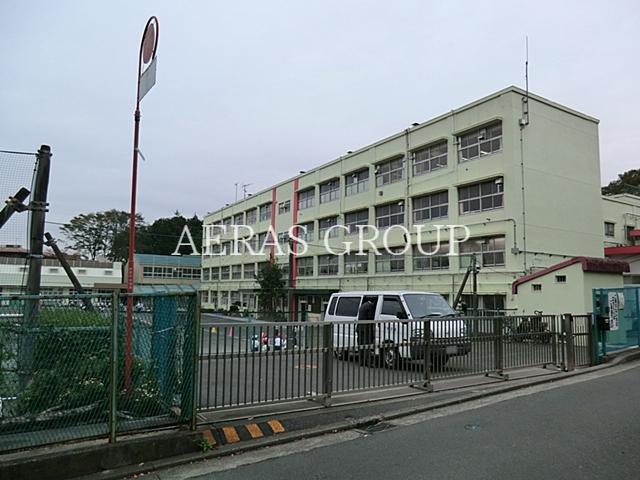 小学校　横浜市立長津田小学校（小学校）まで479m