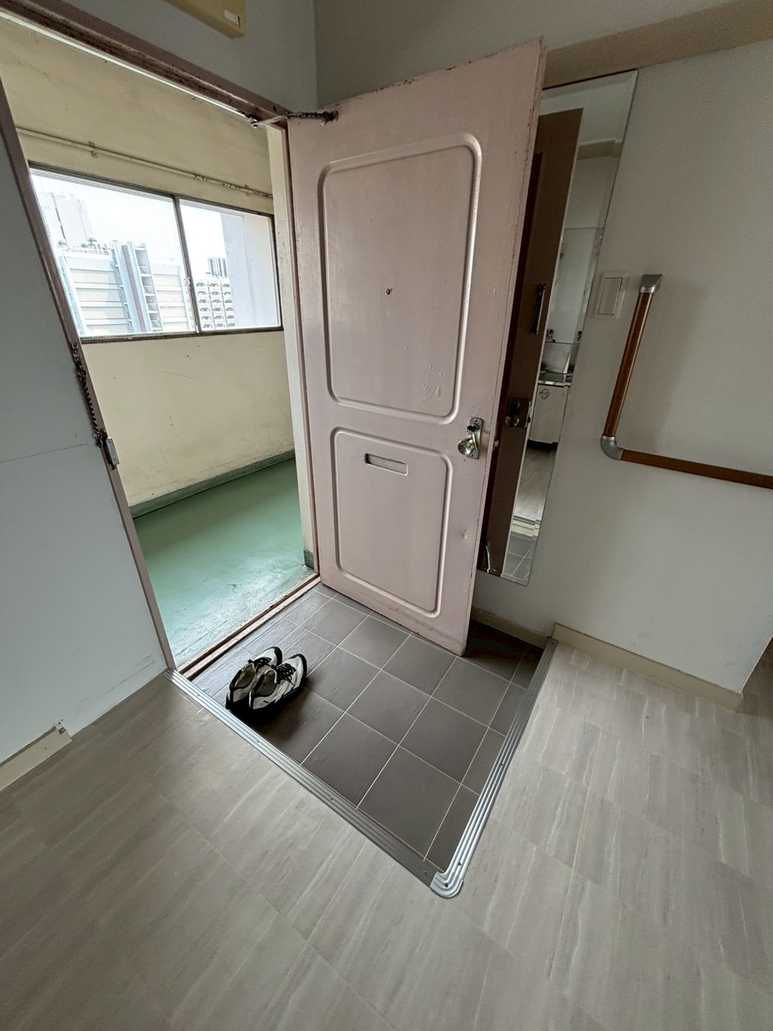 住吉第2団地11棟の玄関写真