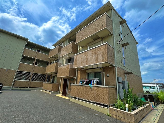 建物外観　弊社ホームページに写真がたくさんあります♪