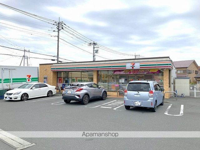 コンビニ　セブン－イレブン富士市下横割店（コンビニ）まで717m