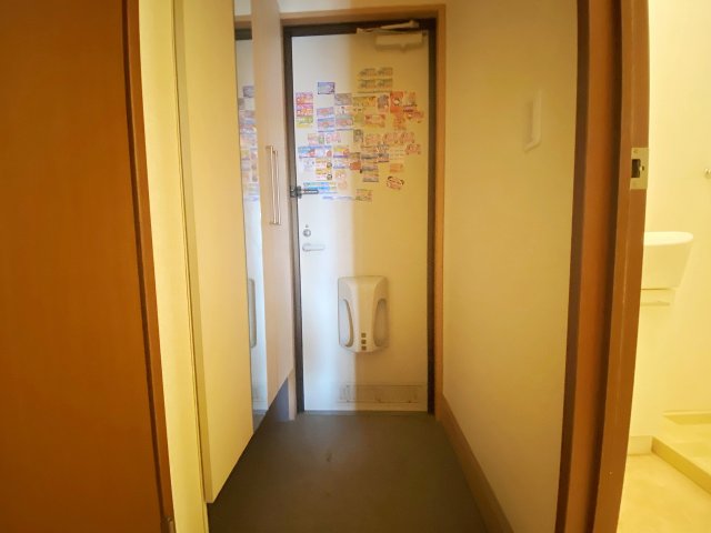 玄関　別号室の参考写真です。