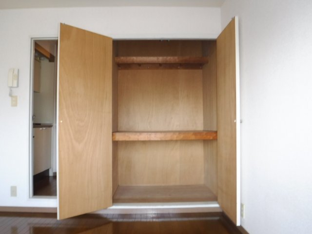 収納　他のお部屋の参考写真となります。