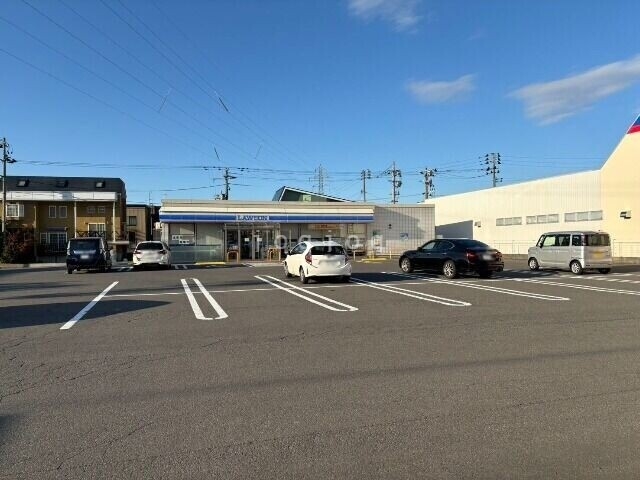 コンビニ　ローソン青森浜館二丁目店（コンビニ）まで155m
