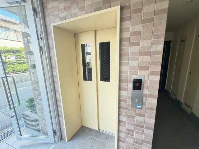 メゾンなかIIの外観写真