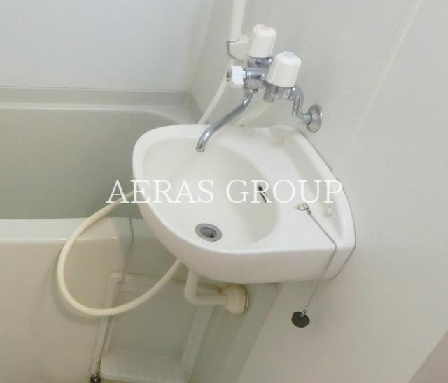 洗面設備　同仕様参考写真