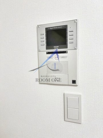 セキュリティ　モニター付きインターホンです。