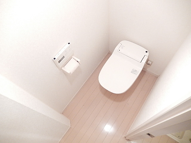篠隈ビルのトイレ写真