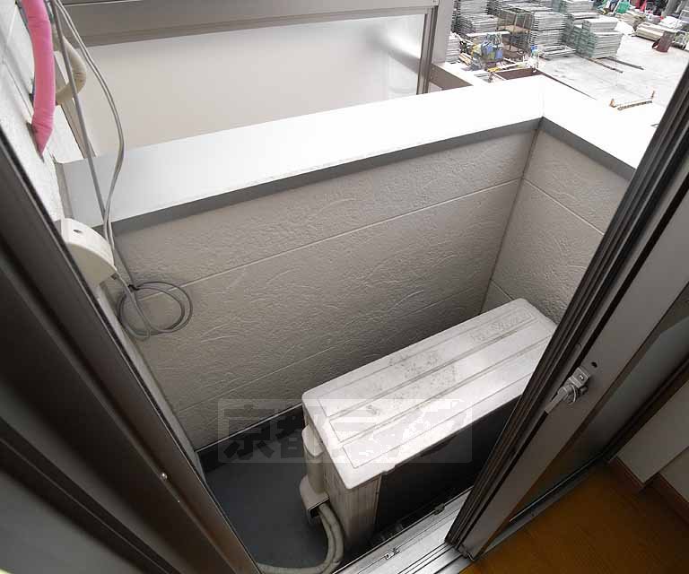 WEST9 Mirrorの内装写真