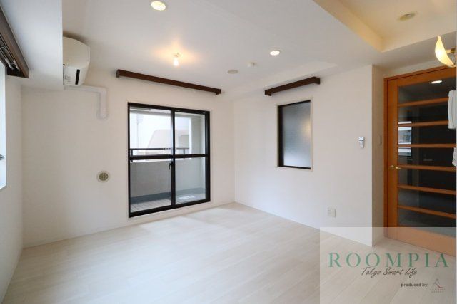 居室・リビング　※同タイプの別のお部屋です。