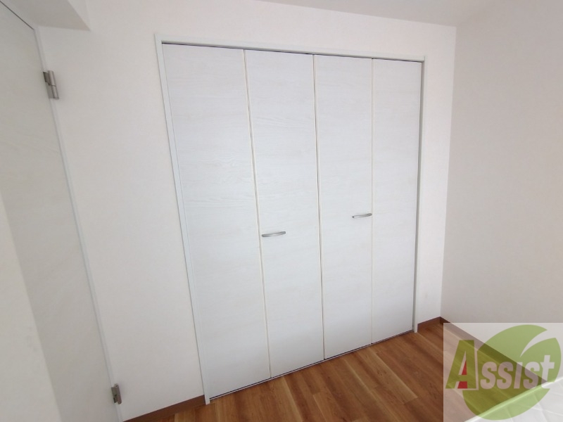 収納　寝室の収納です。物もしまえてお部屋もすっきりしますね。