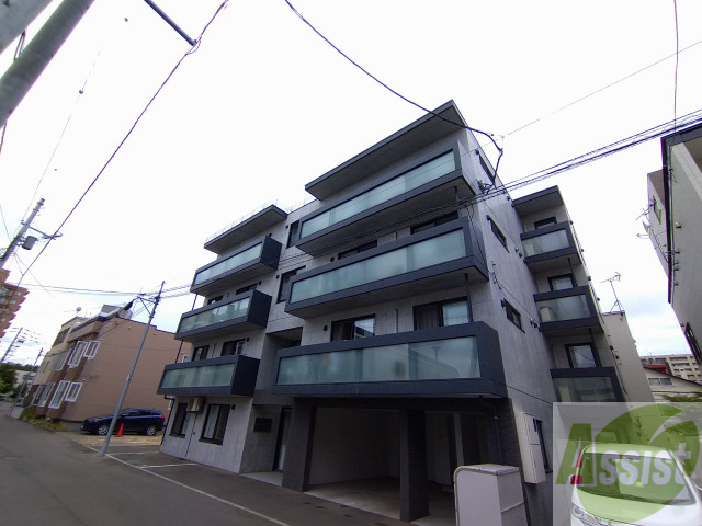 建物外観　札幌市北区北３６条西「ＡＬＢＡ　ＧＲＡＮＤＥ麻生」