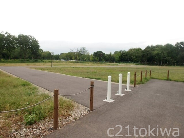 公園　朝霞の森（公園）まで695m