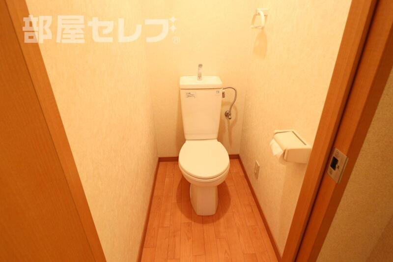 【クリスタル円明のトイレ】