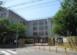 【大阪市都島区毛馬町のマンションの小学校】