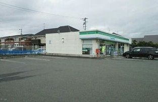【トレヴィスタ・坊所IIIのコンビニ】