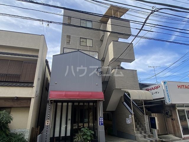 小田原市栄町のマンションの建物外観