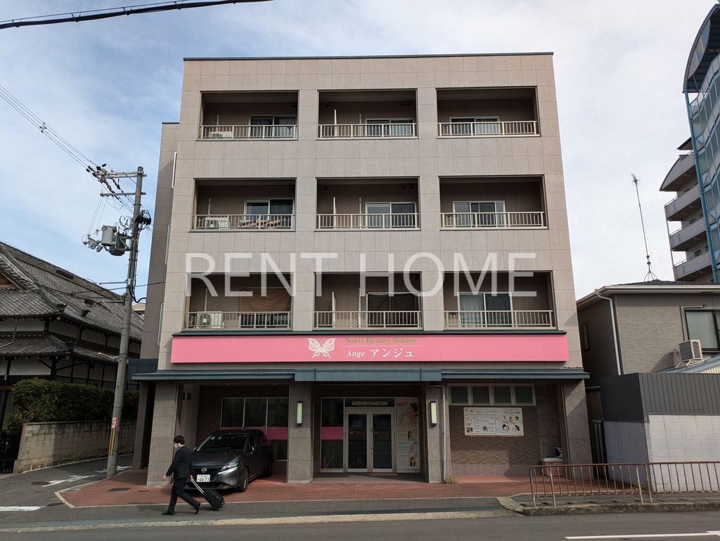 羽曳野市栄町のマンションの建物外観