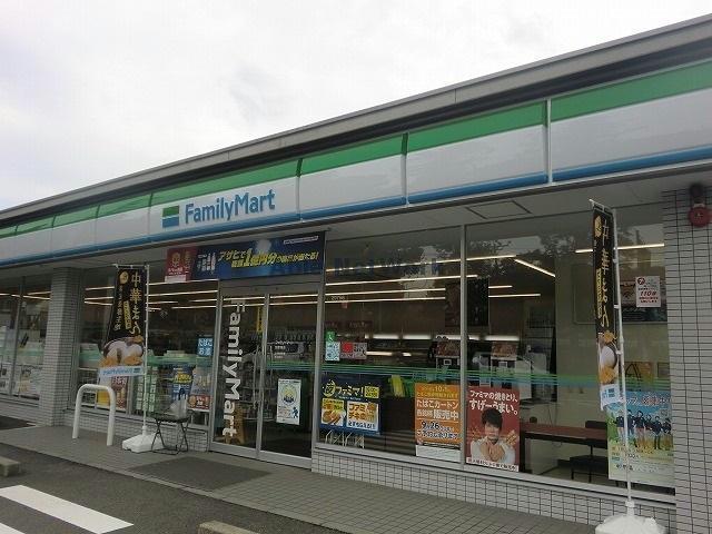 【関市倉知のアパートのコンビニ】