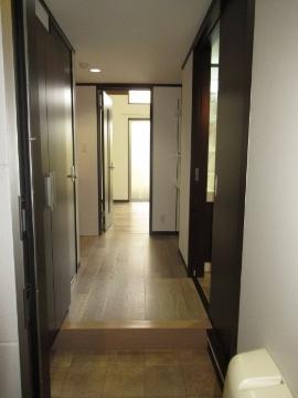 フェスティーボ茨木　玄関　玄関廊下（イメージ）