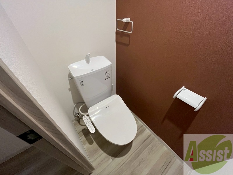 トイレ　こちらはトイレです。清潔感があり、安心して使用できます。