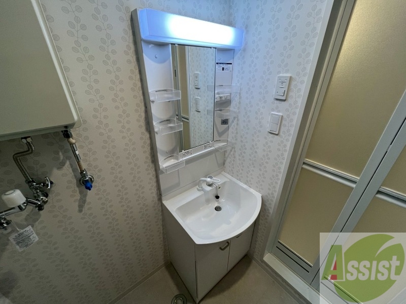 洗面設備　こちらに洗面台があります。朝の洗顔はこちらで。