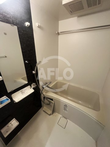 バス・シャワールーム　セレニテフラン谷町四丁目　浴室