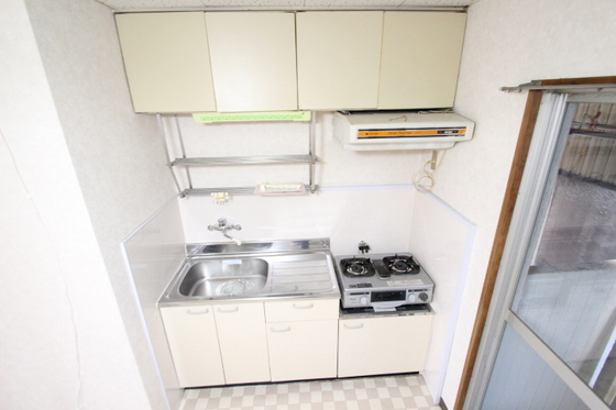 キッチン　※別号室のお写真です