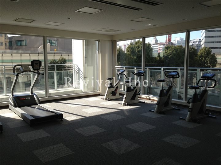 その他共有部分　フィットネスルームも完備です