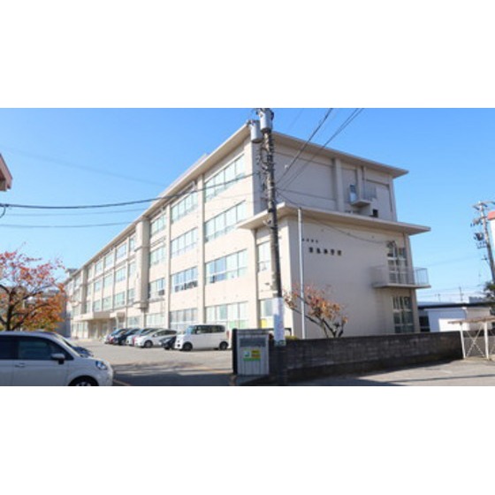 小学校　金沢市立米丸小学校（小学校）まで1113m