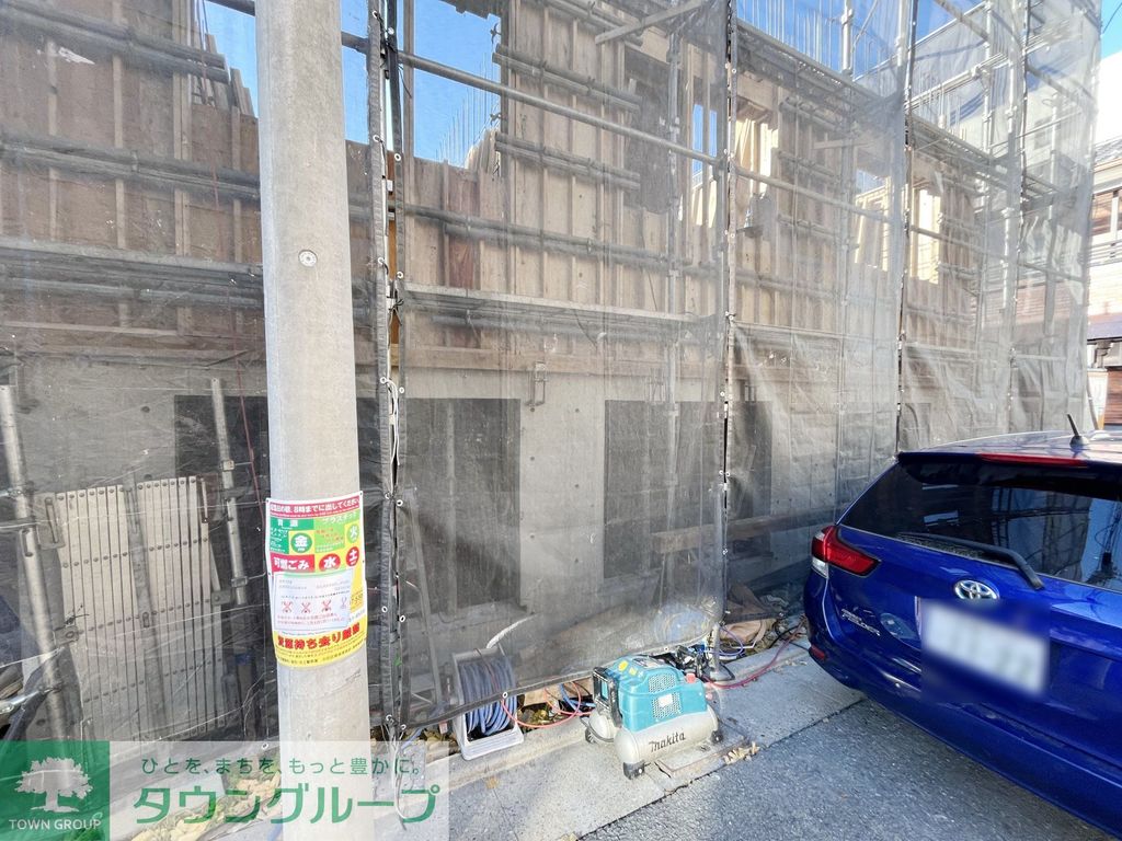 エントランス　駐車場