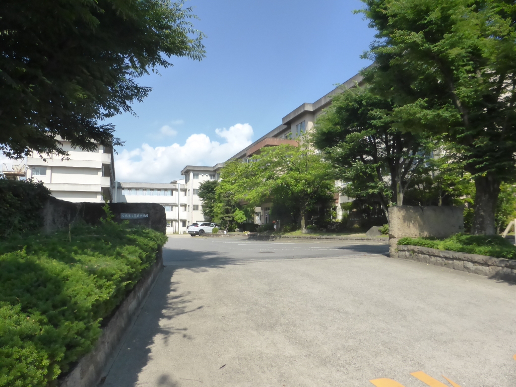 中学校　安城市立安城南中学校（中学校）まで1562m