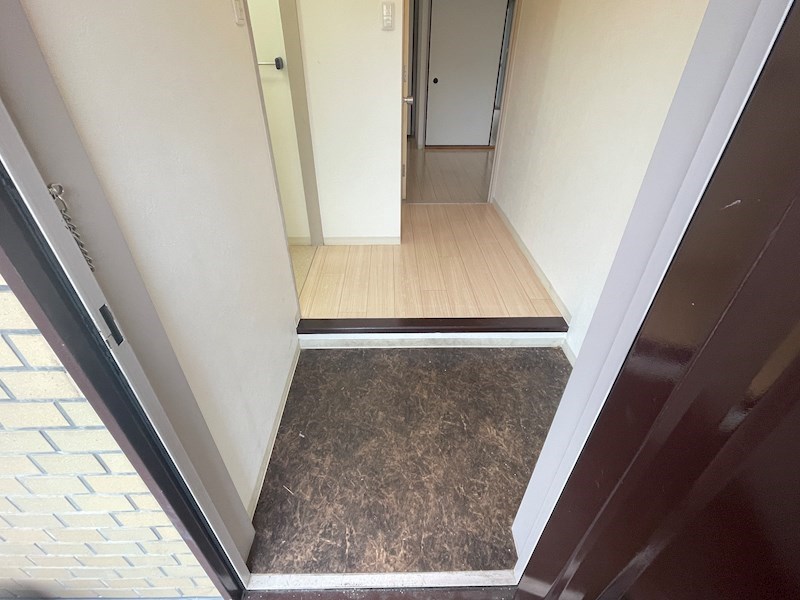 玄関　※別号室の写真使用中