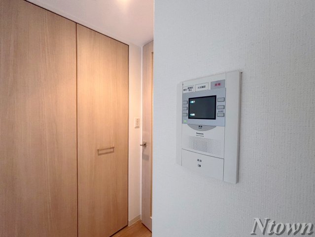 セキュリティ　モニター付きインターホンです