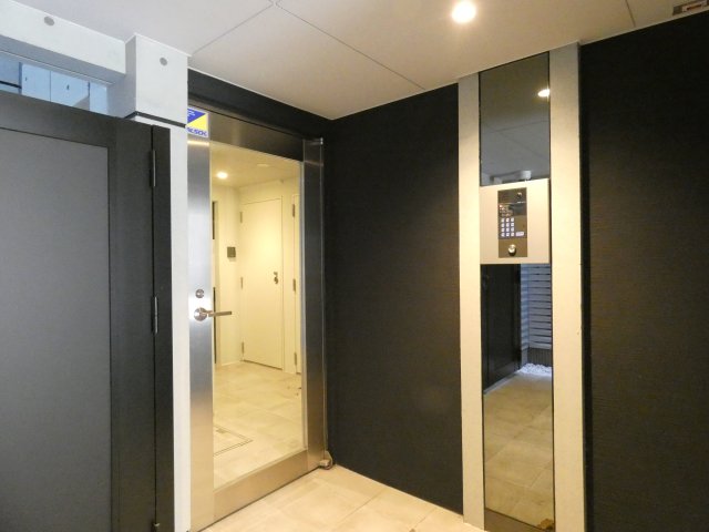 エントランス　エントランス