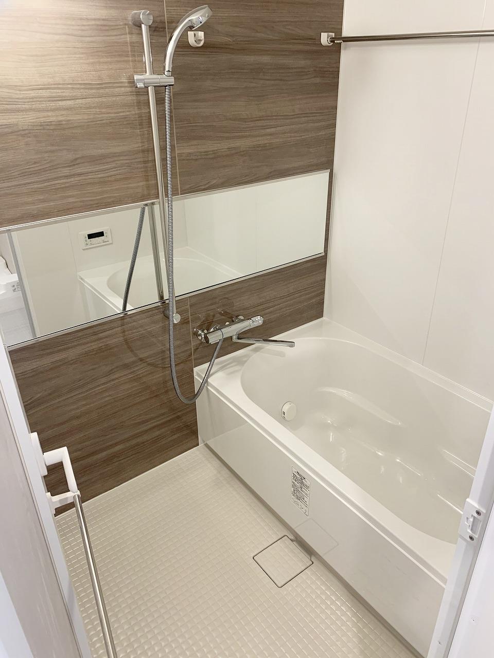 バス・シャワールーム