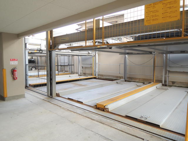 駐車場　機械式駐車場です