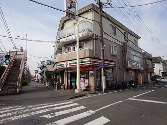 コンビニ　セブンイレブン川崎渡田東店（コンビニ）まで36m
