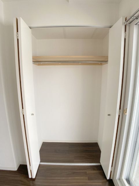 収納　※写真は別号室です。