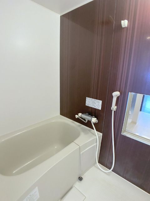 バス・シャワールーム　※写真は別号室です。