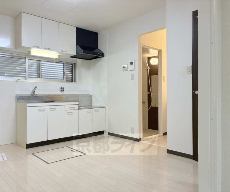 居室・リビング　天井高に注目！の洋室