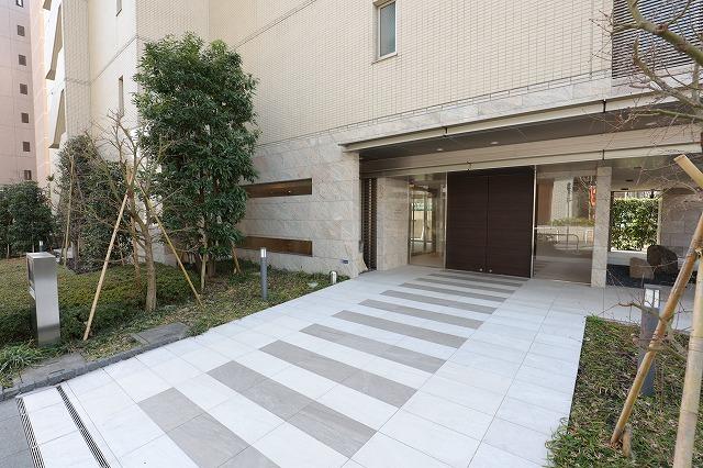 エントランス　エントランス