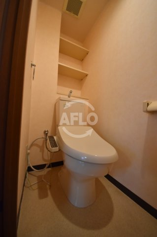 トイレ　プレステージ靭公園　温水洗浄便座