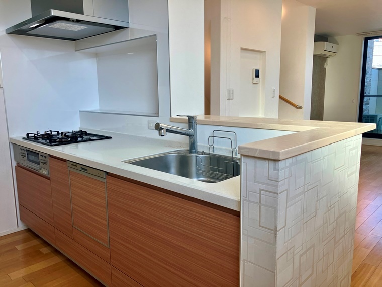 キッチン　キッチンでお料理をお楽しみください