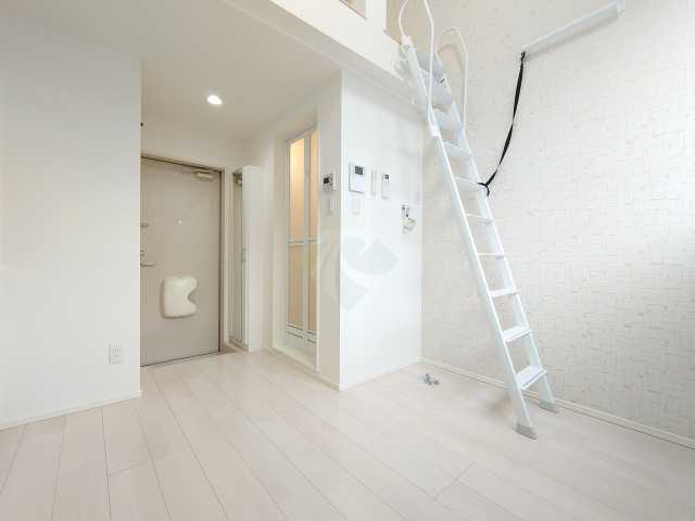 居室・リビング　ガーネット高円寺