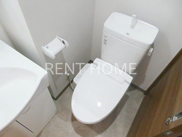 トイレ　ウォシュレット付き