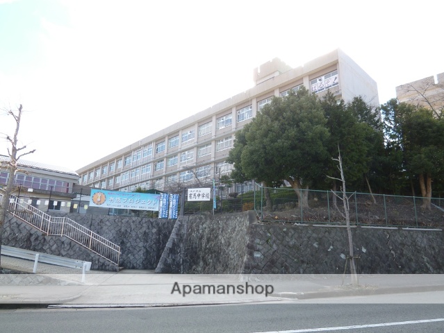 中学校　神戸市立中学校有馬中学校（中学校）まで3168m