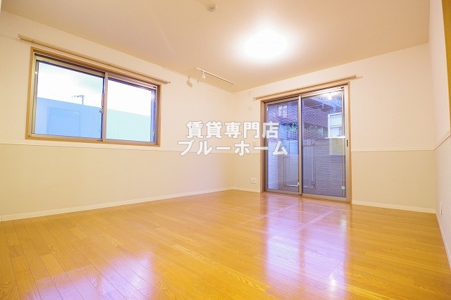 その他　別角度からのリビングです！