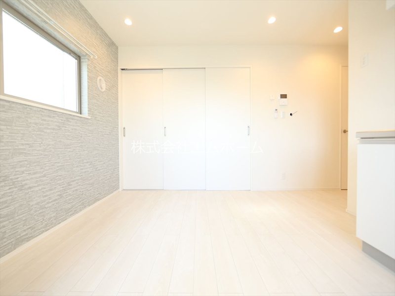 その他　ＬＤＫ8.3帖　システムキッチン　エアコン完備